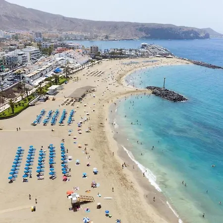 Live Cristianos Square